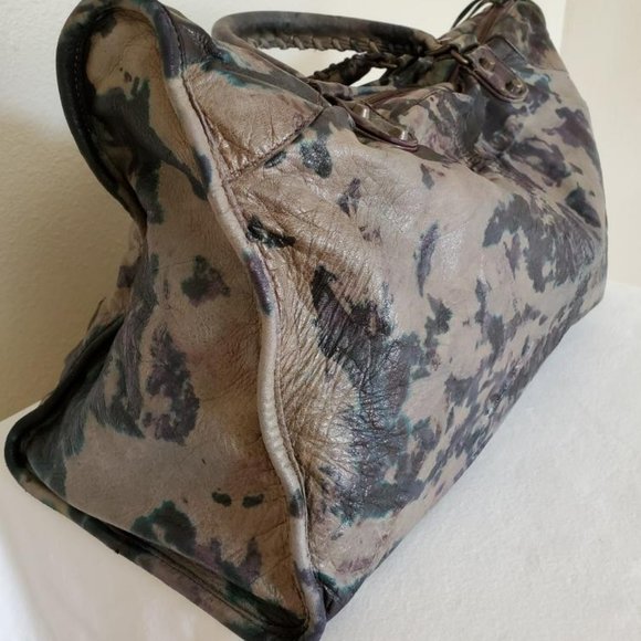 ********** SOLD *************** - Picture 4 of 11